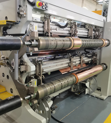 DSP Serisi 1800 Beyaz Kesme Geri Dönüştürme Makinesi Dakikada en fazla 150M. Mekanik Hız