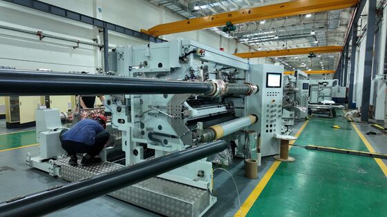 CNC Servo Tahrikli ve Dairesel Bıçaklı Dilme Teknolojisine Sahip PET ve OPP Kompozit Malzemeler İçin Dilme Sarma Makinesi